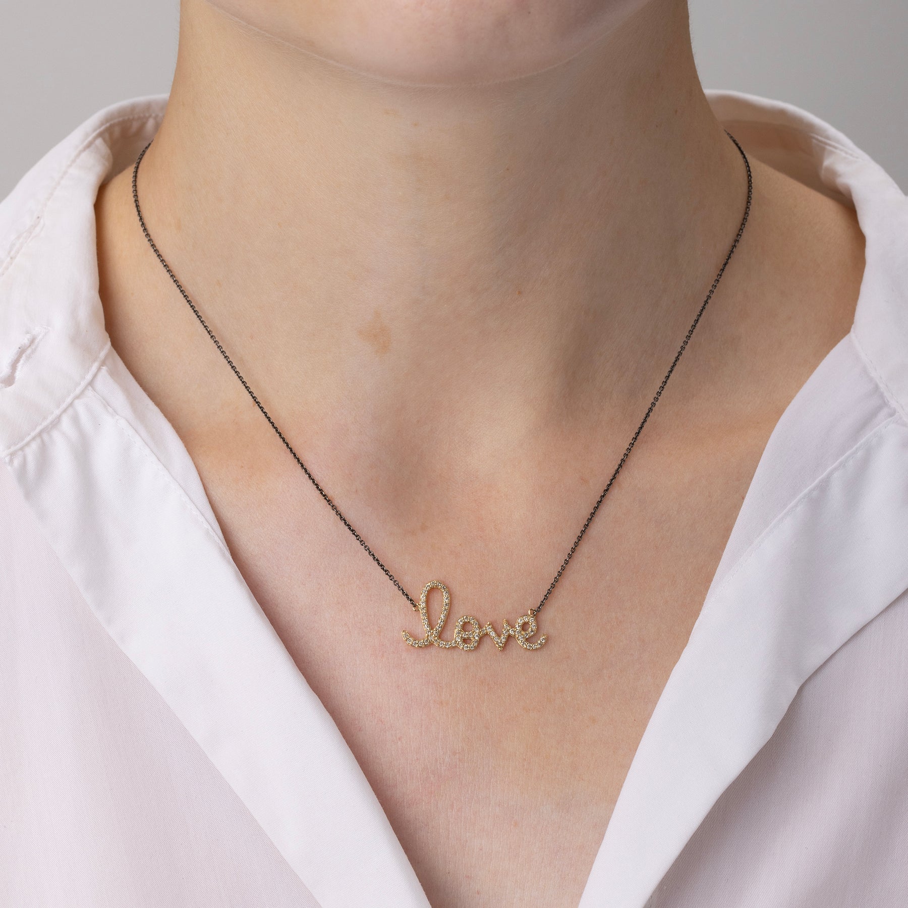 Collier Love