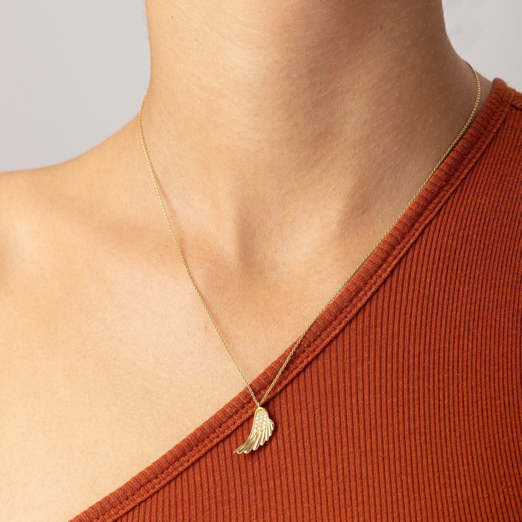 Collier Wing