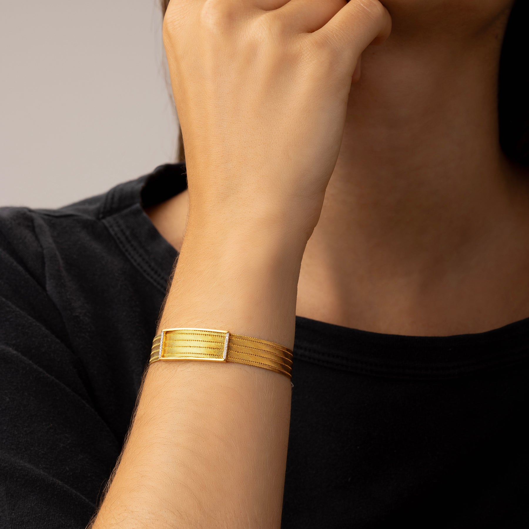 Bracelet Buckle with Diamonds