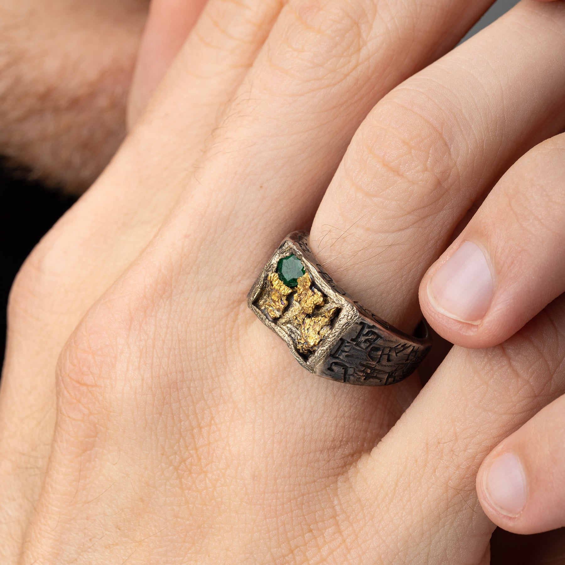 Gold and Emerald Nuggets Signet Ring