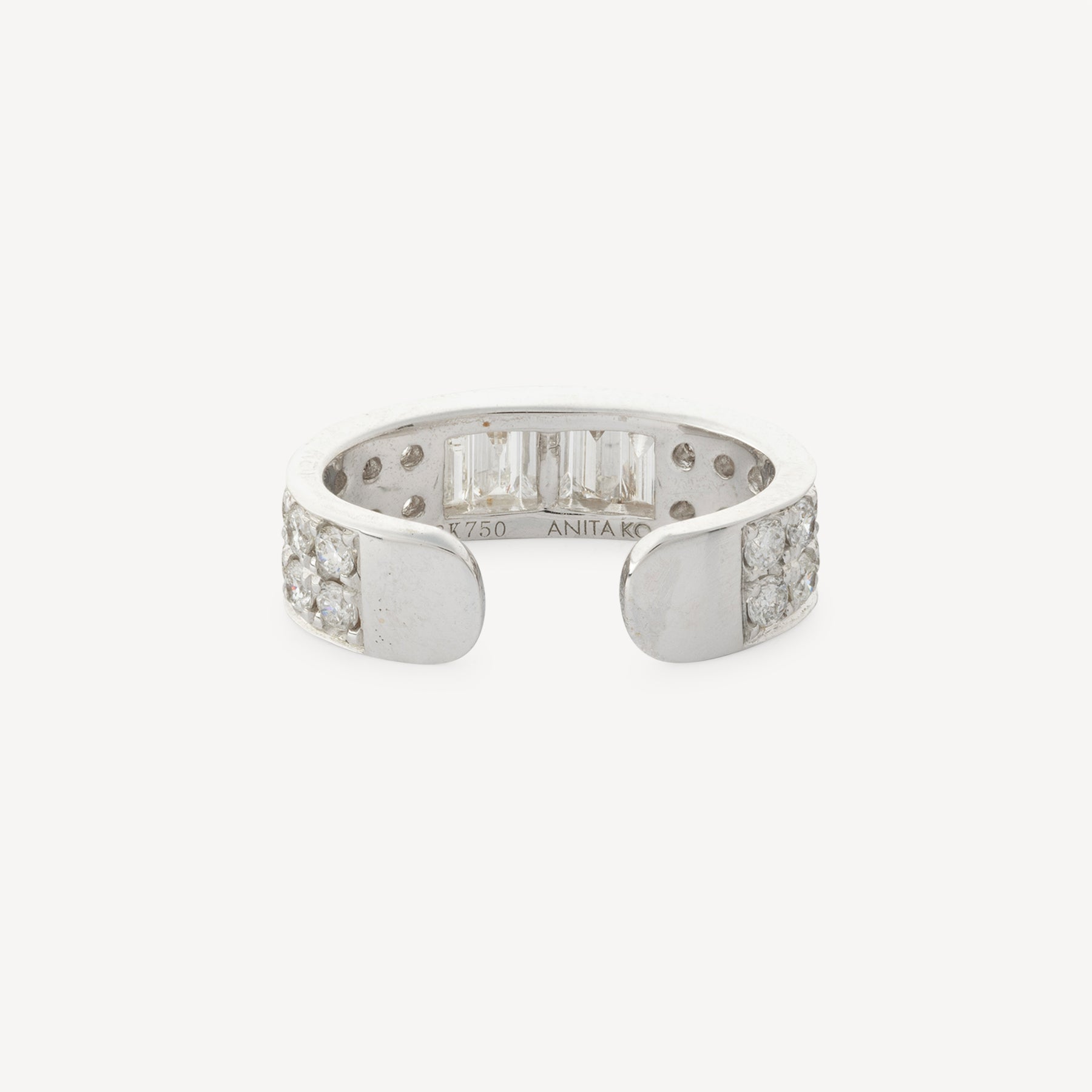 Ohrklemme aus Weißgold und Diamant