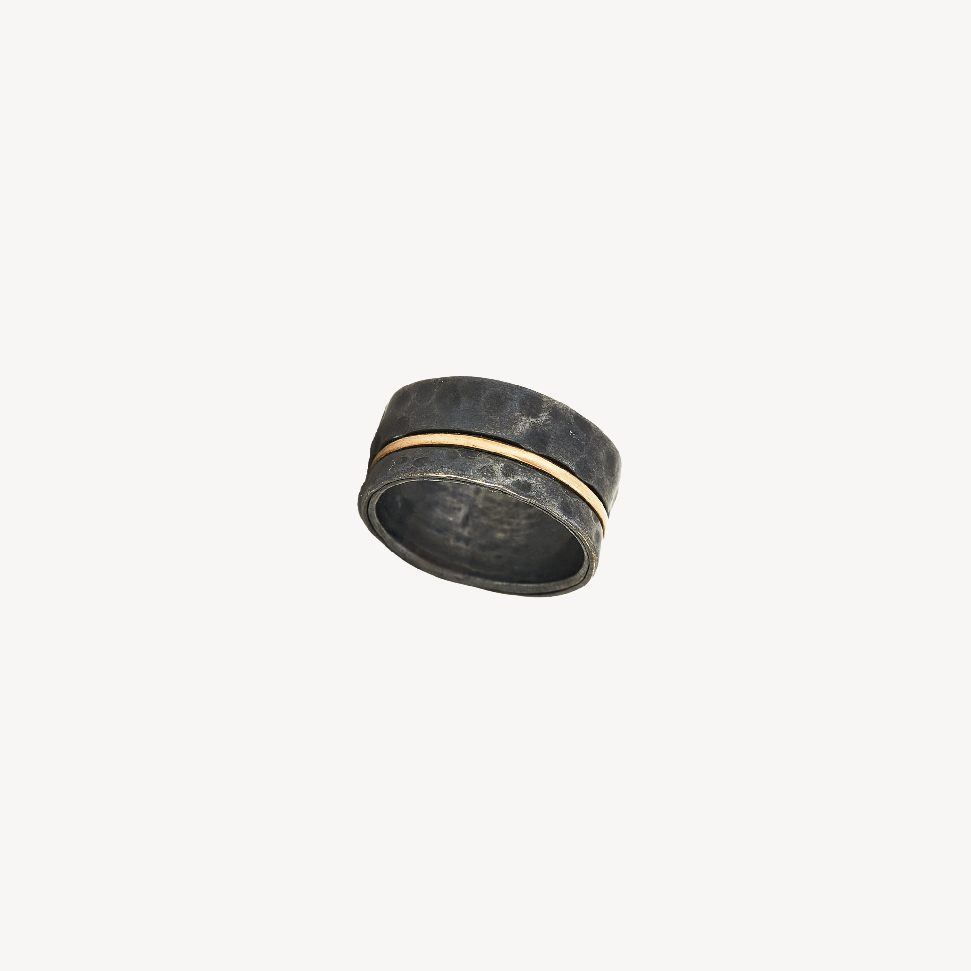 Movable Yellow Gold Hammered Ring 1 