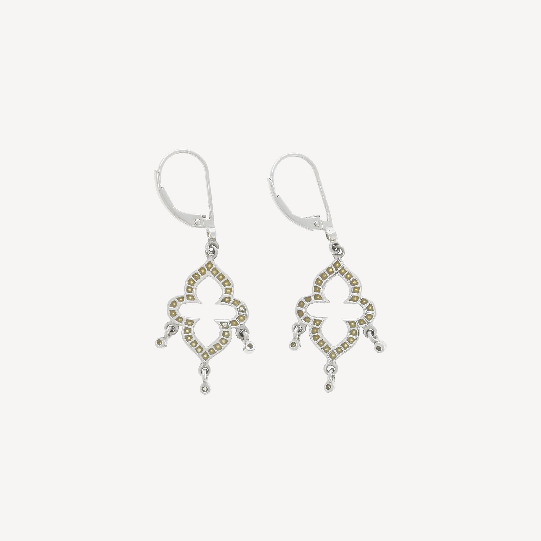 Ohrringe aus Weißgold und Diamanten