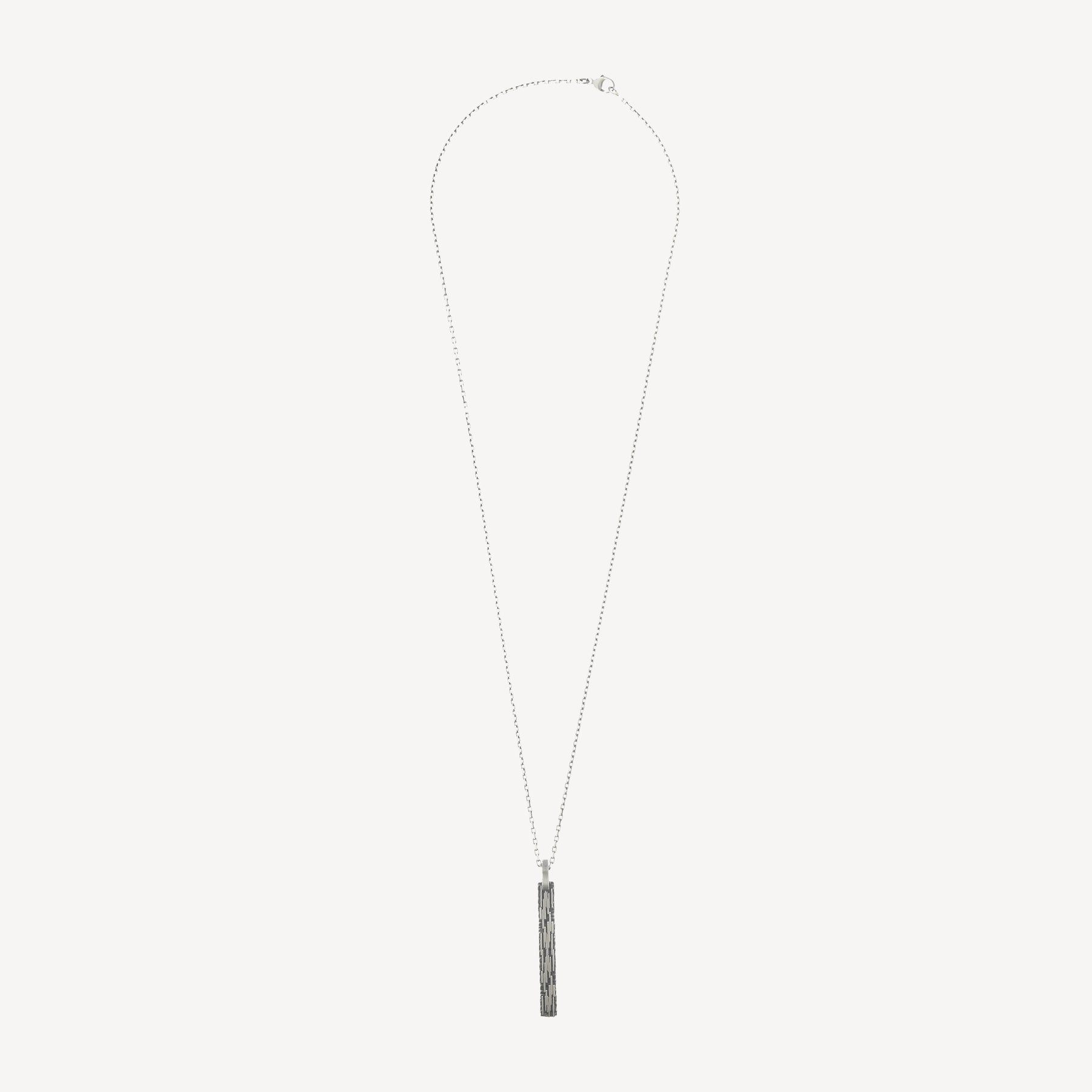 Collier AST-006