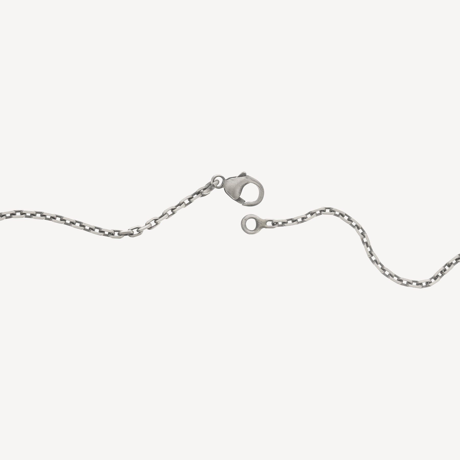 Collier AST-006