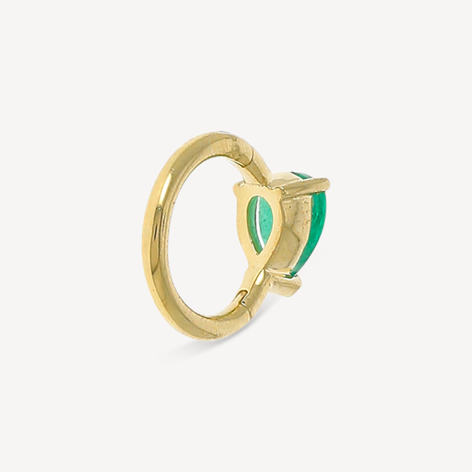 Créole 6.5mm Or Jaune Poire Emeraude 4.5x3mm