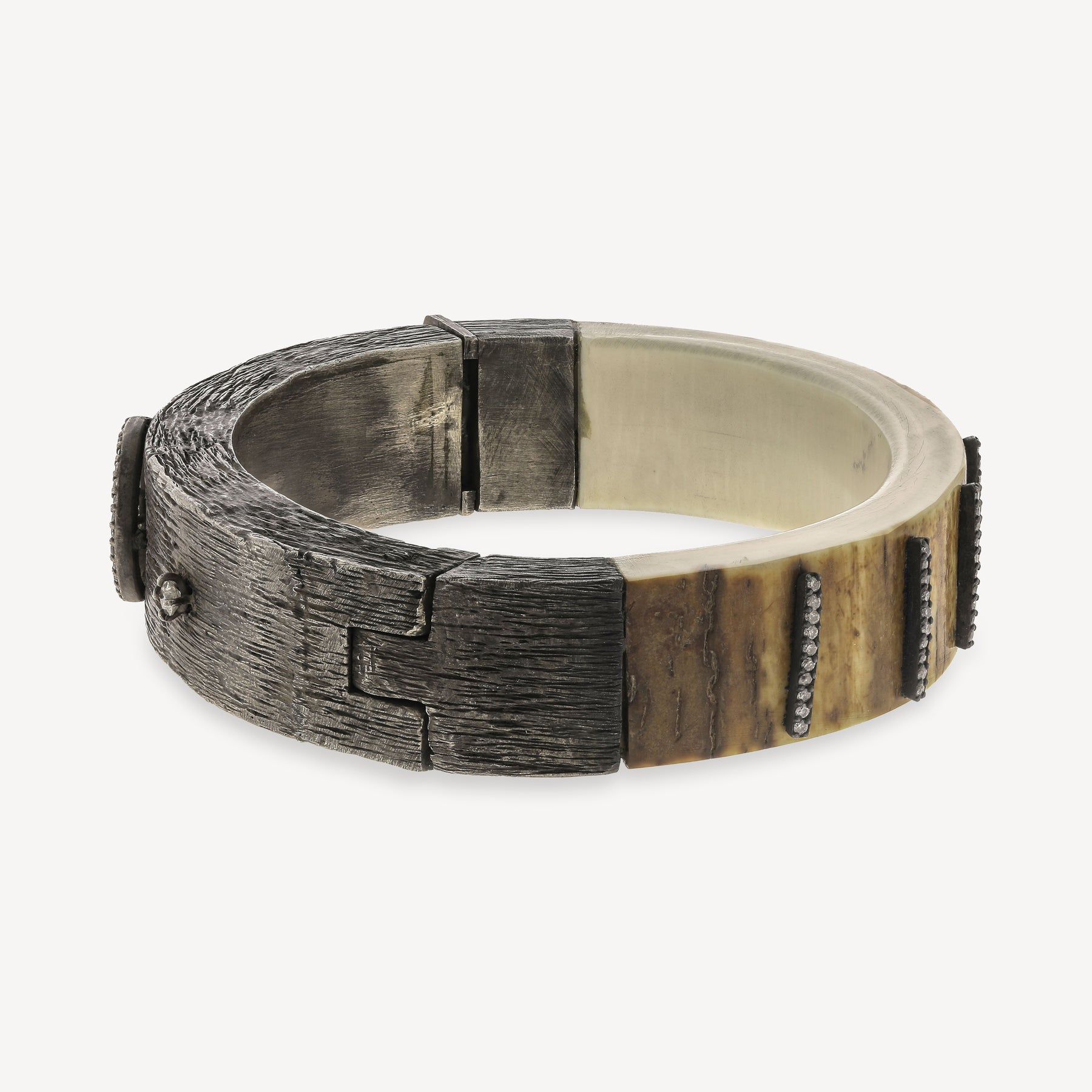 Fossiles Silberarmband