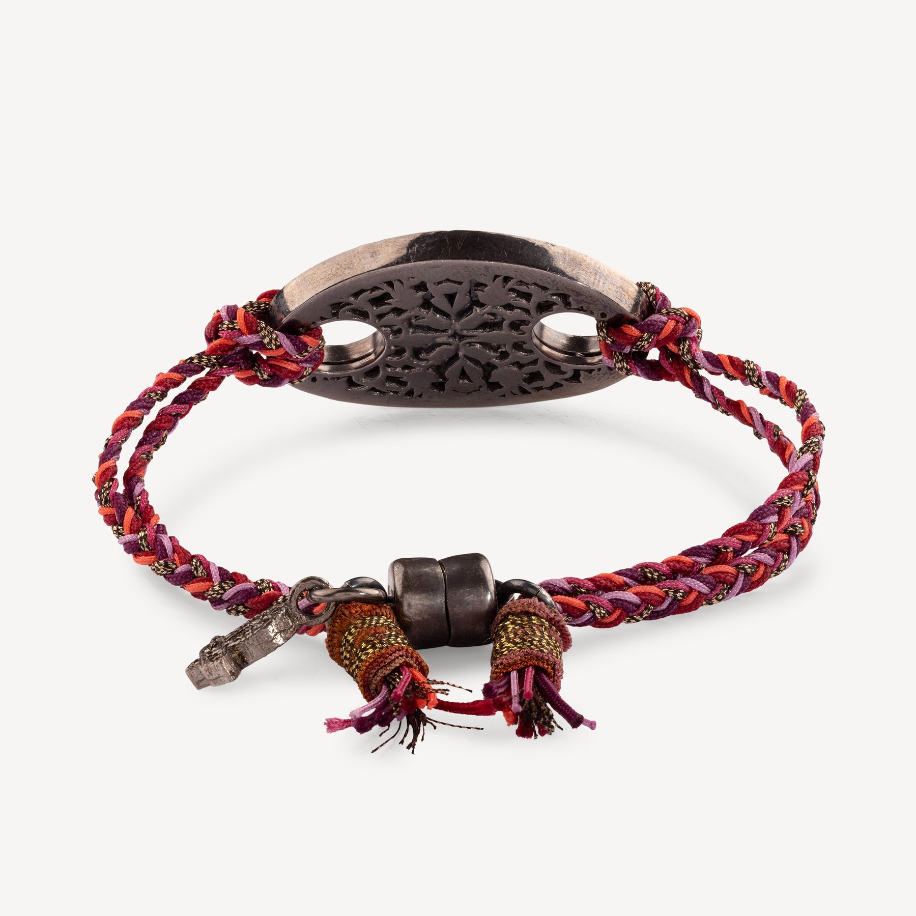 Ein Rubin-Verschlussarmband