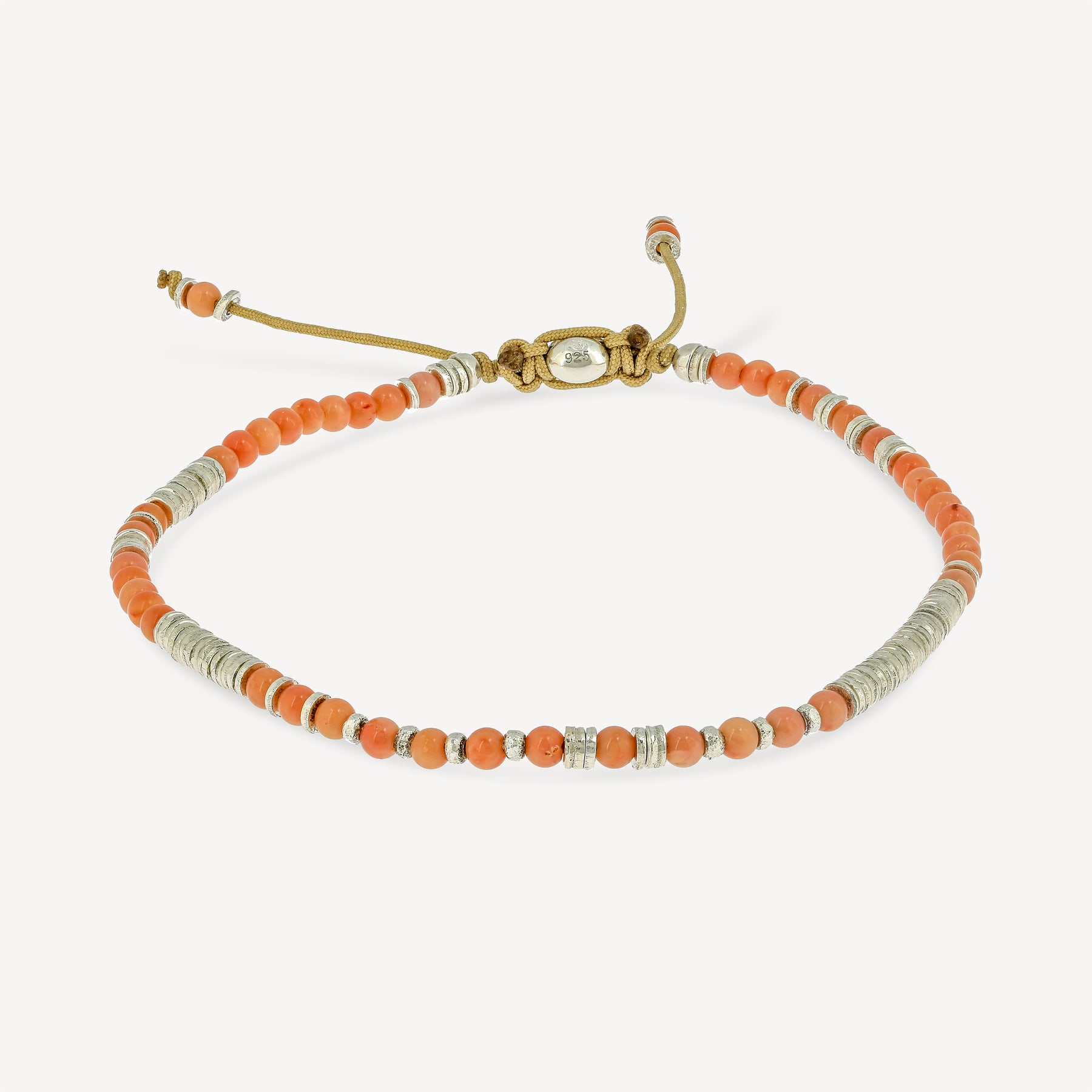 Präzises Korallenarmband