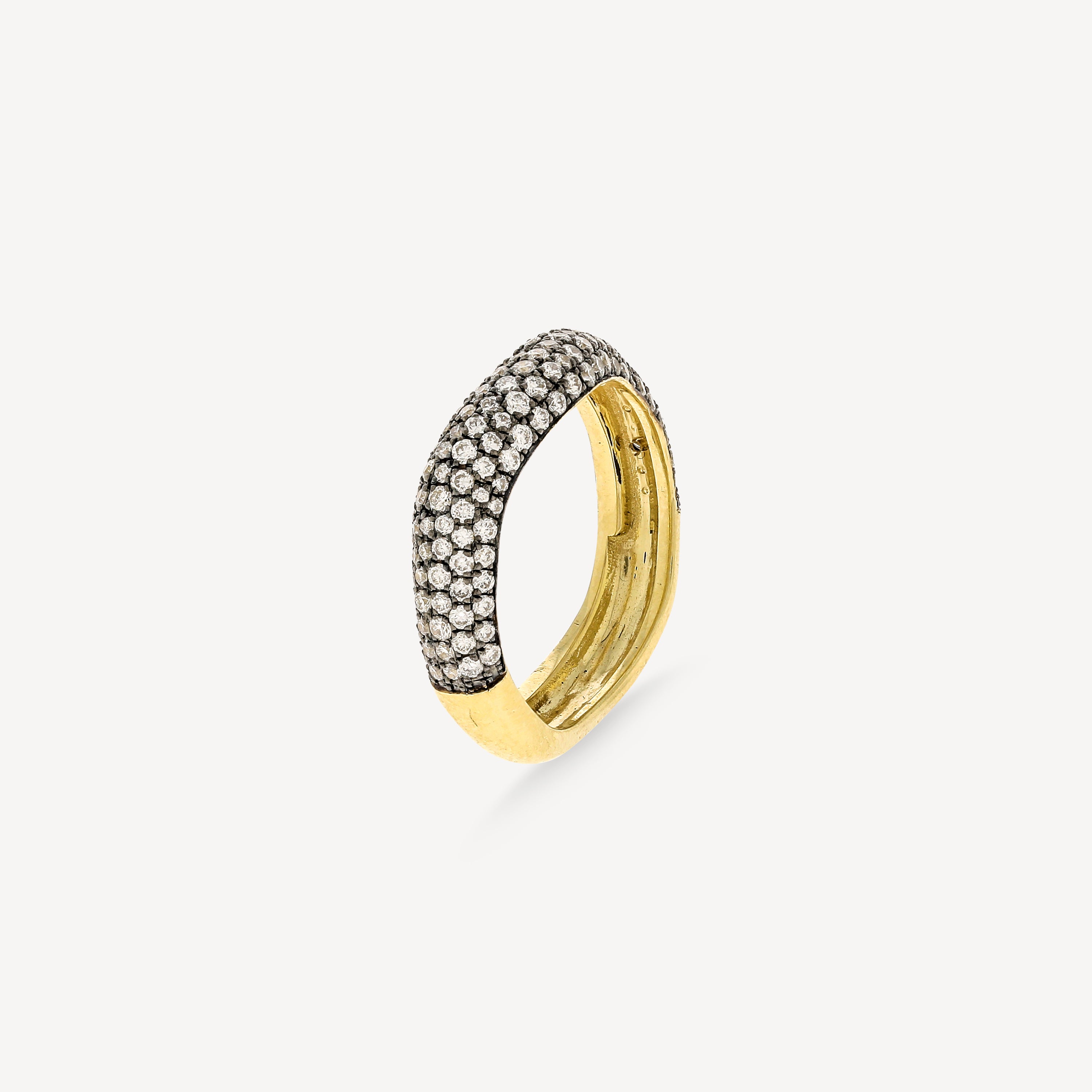 Bague Rebellion with Pave Diamonds