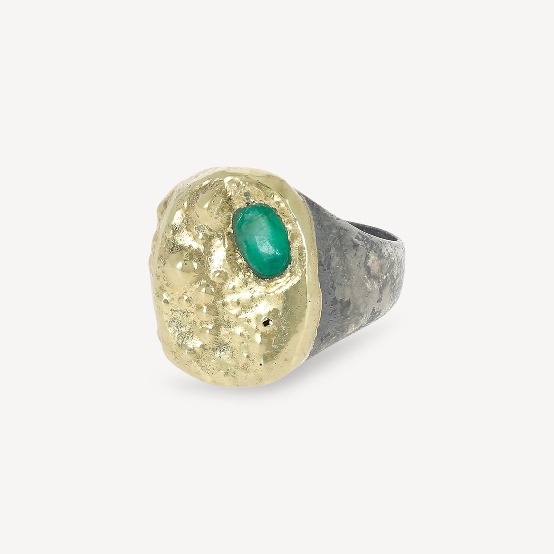 Gold und Smaragd Ovaler Ring