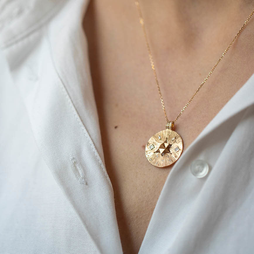 Collier Médaille Merkaba Diamants