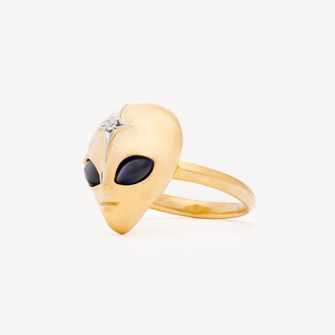 Ring She's An Alien
