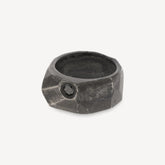 Rock-Ring aus Silber und schwarzem Diamant