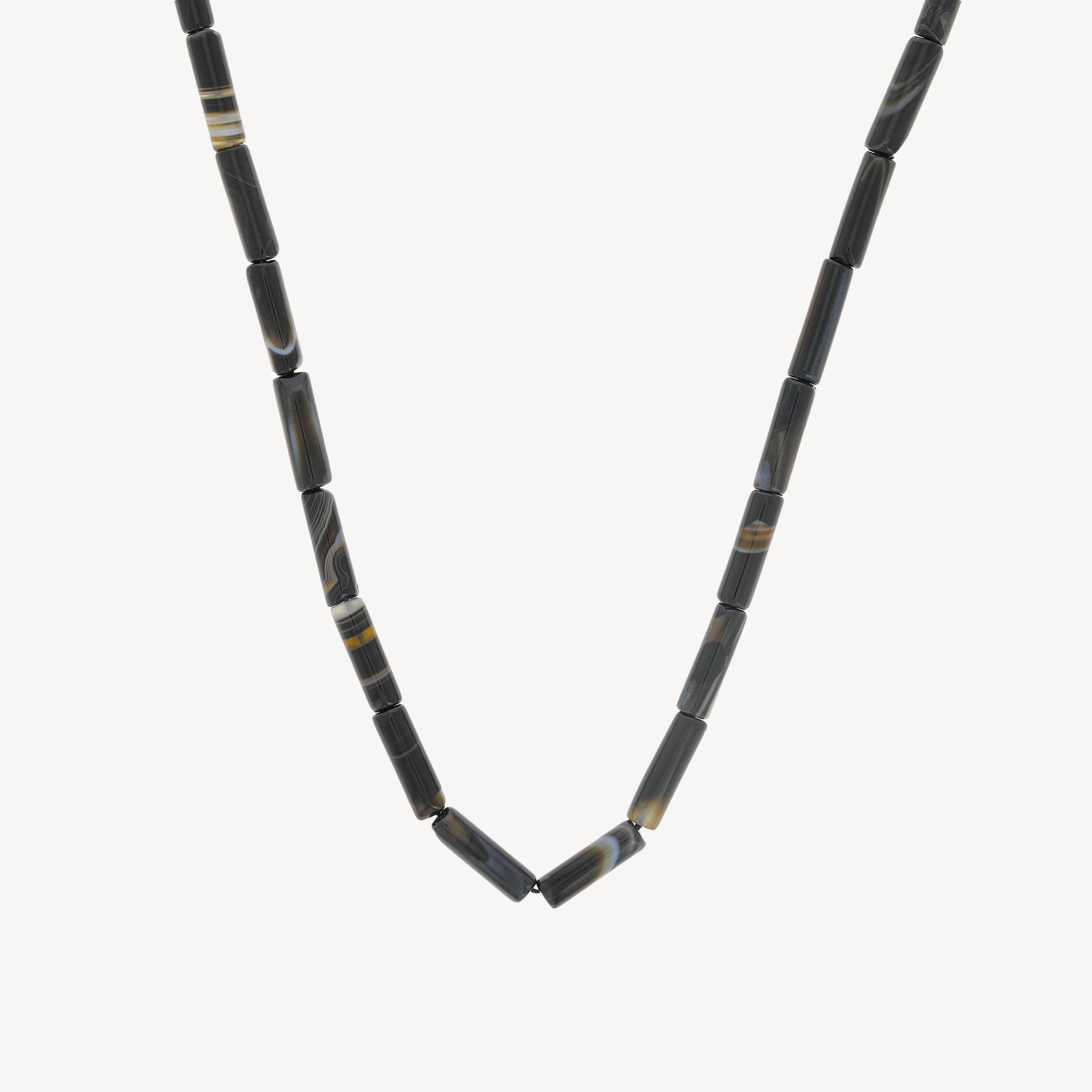Halskette mit schwarzen Achatperlen