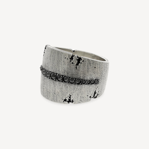 black-diamond-spikes-ring-