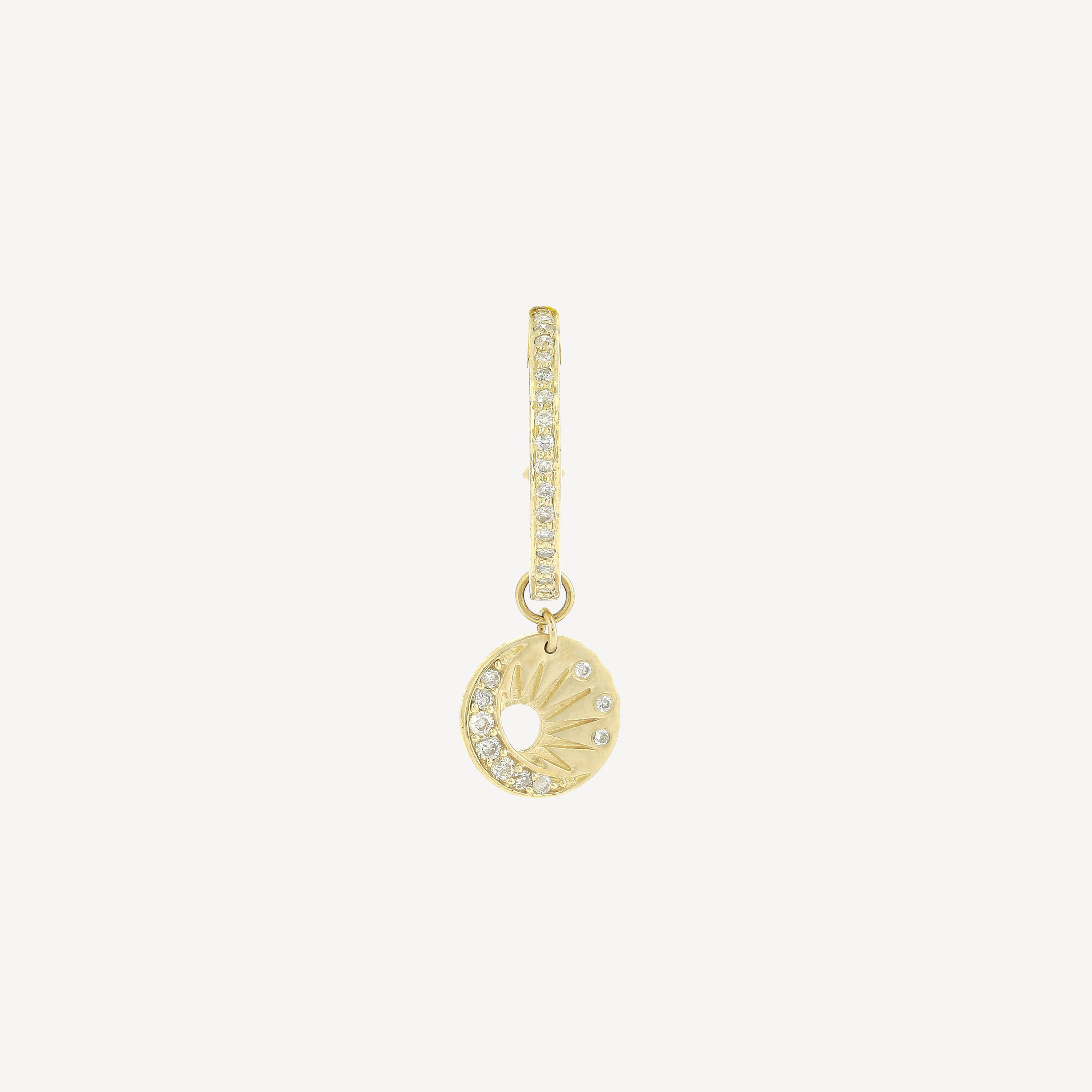 Boucle d'oreille Little Sun and Moon Medal Charm Single Hoop