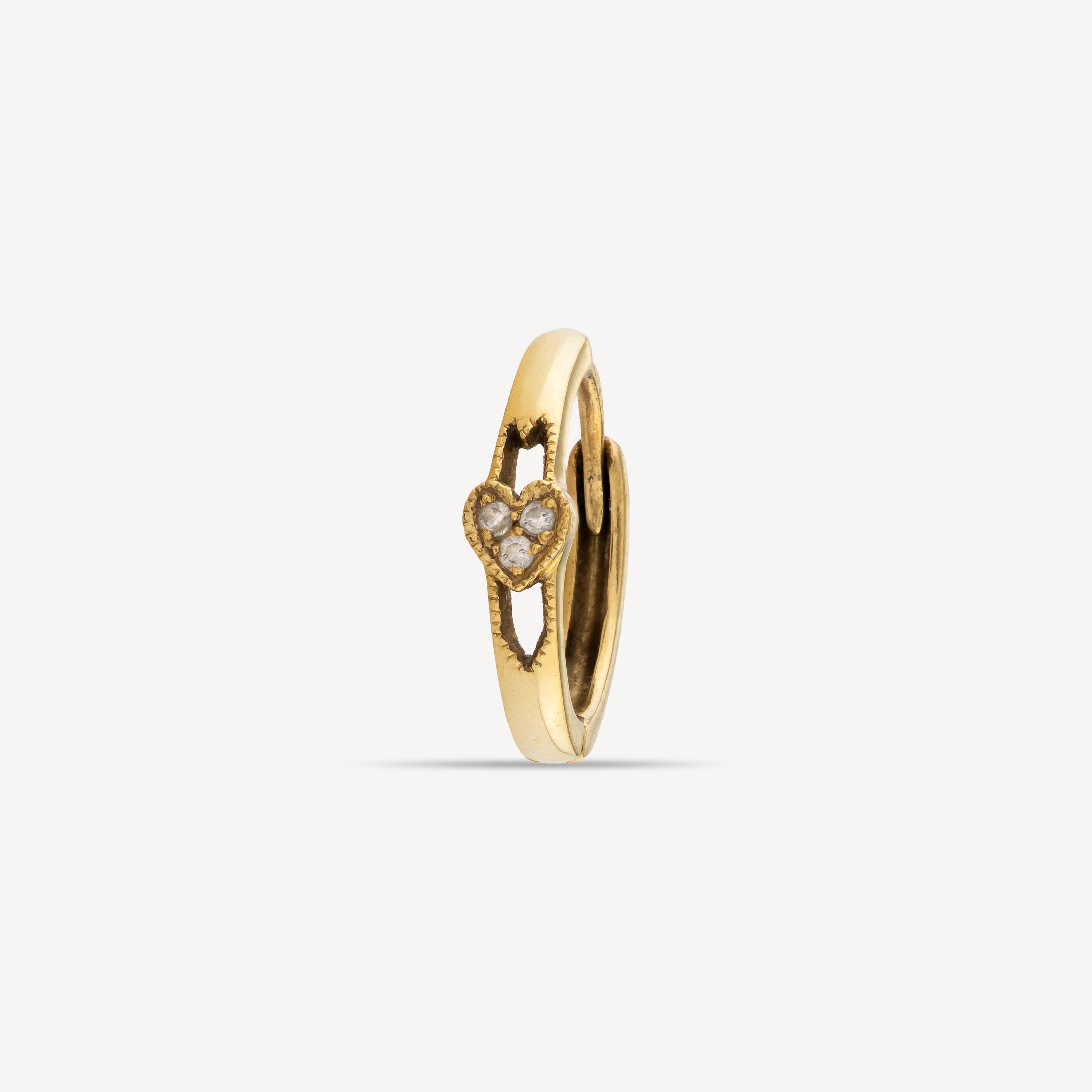 Herzförmiger Diamant-Ohrring aus Gelbgold
