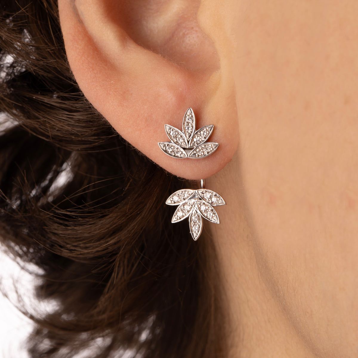 Large Leaves Earring White Gold