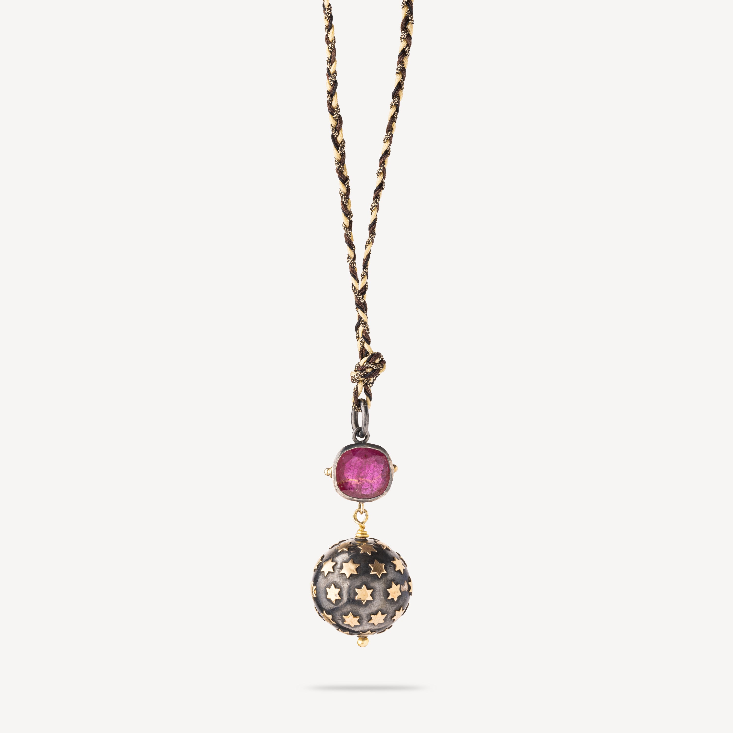 Collier étoiles rubis