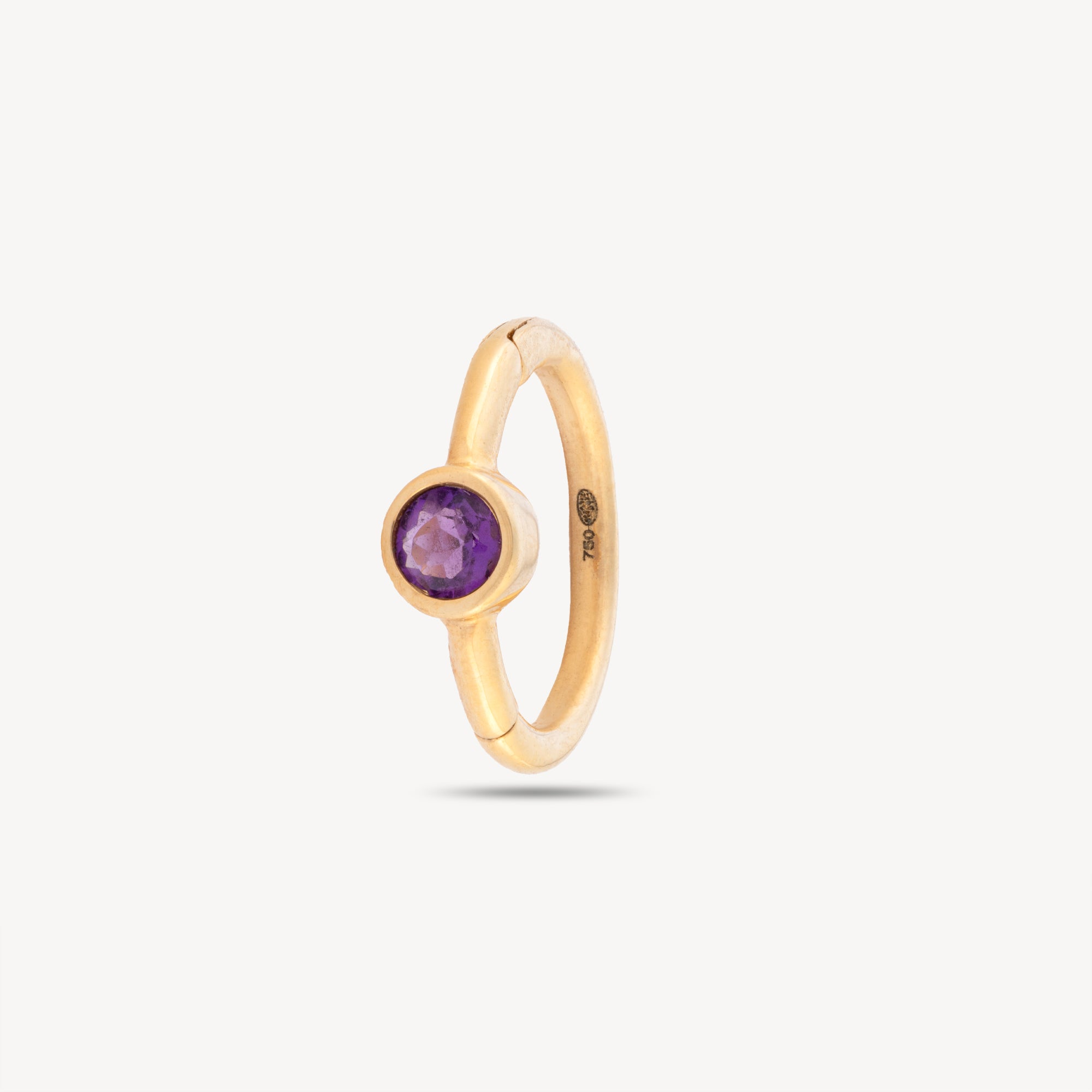 Creole 8mm Yellow gold Amethyst bezel set 2.5mm