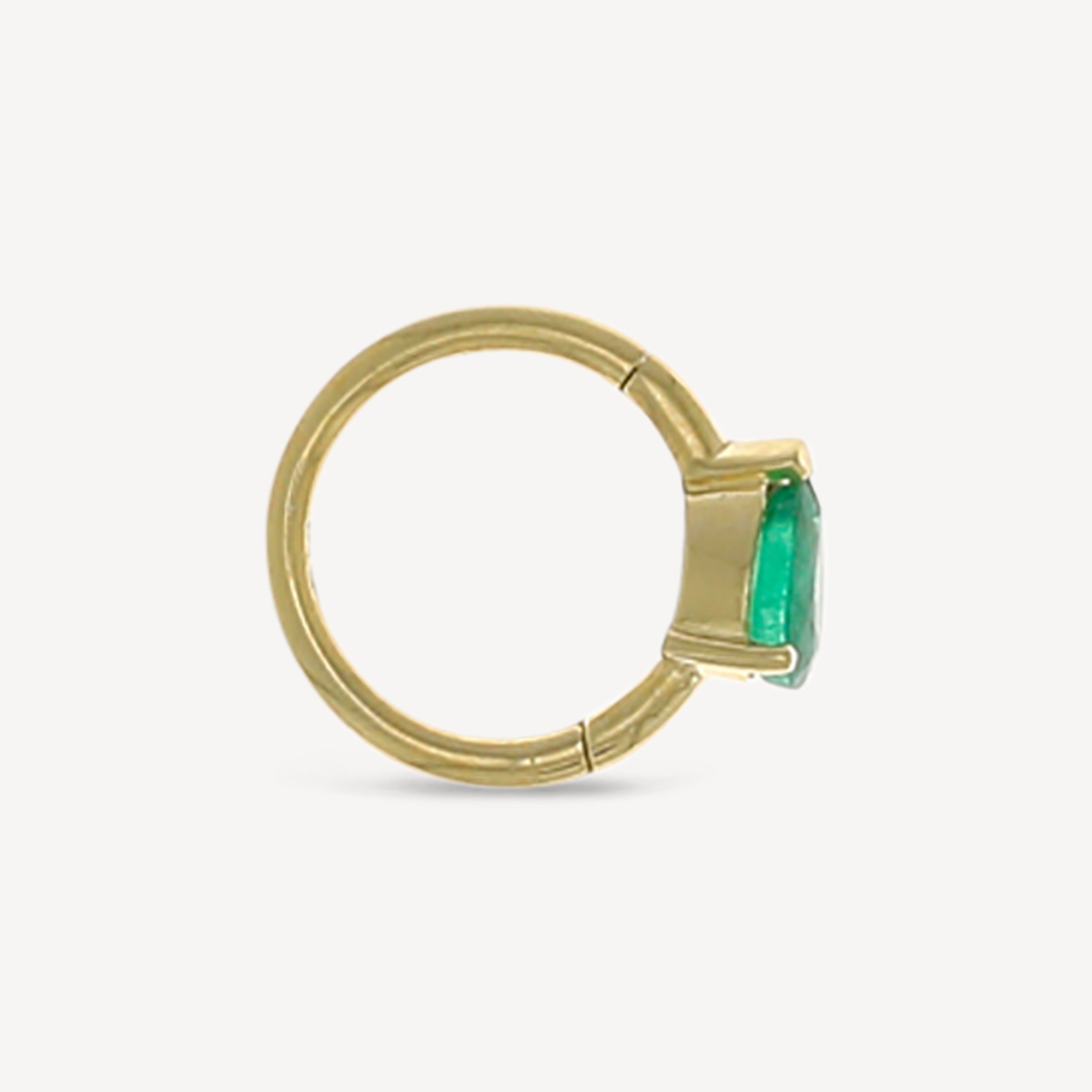 Creole 8mm Yellow Gold Pear Emerald 4.5x3mm