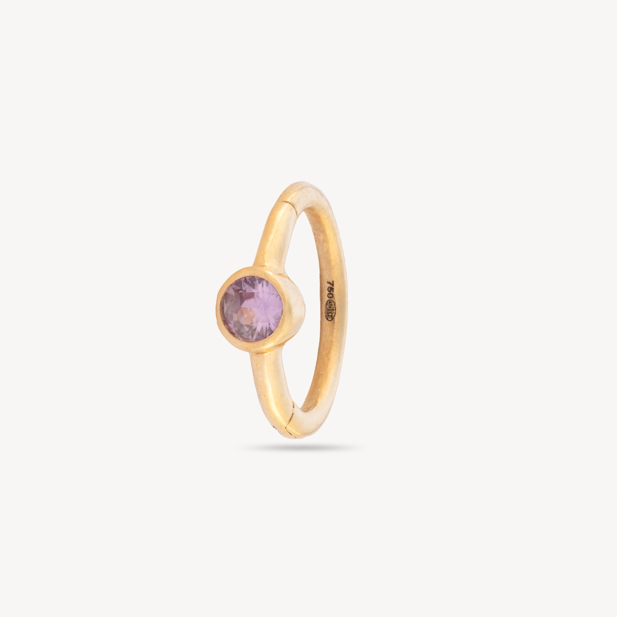 Creole 8mm Yellow gold pink sapphire bezel set 2.5mm