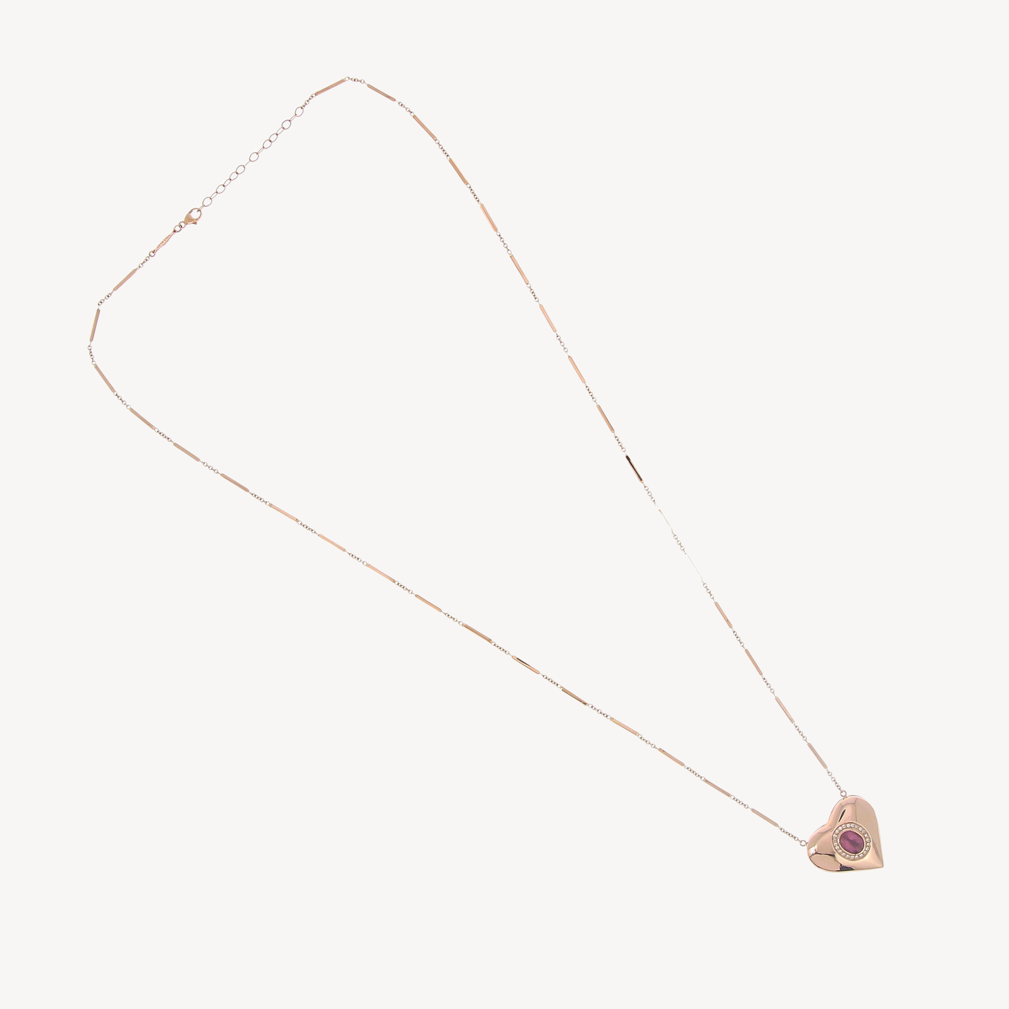 Ovale rosafarbene Turmalin-Herzkette mit Diamantenbesatz