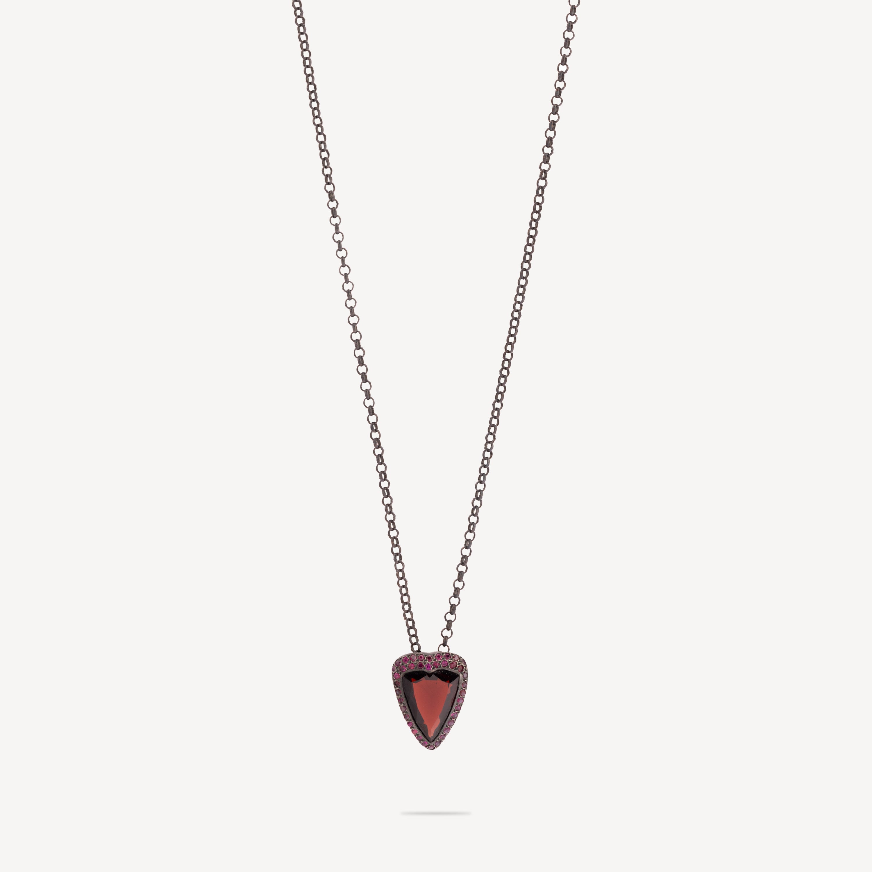 Granat- und Rubin-Herz-Halskette