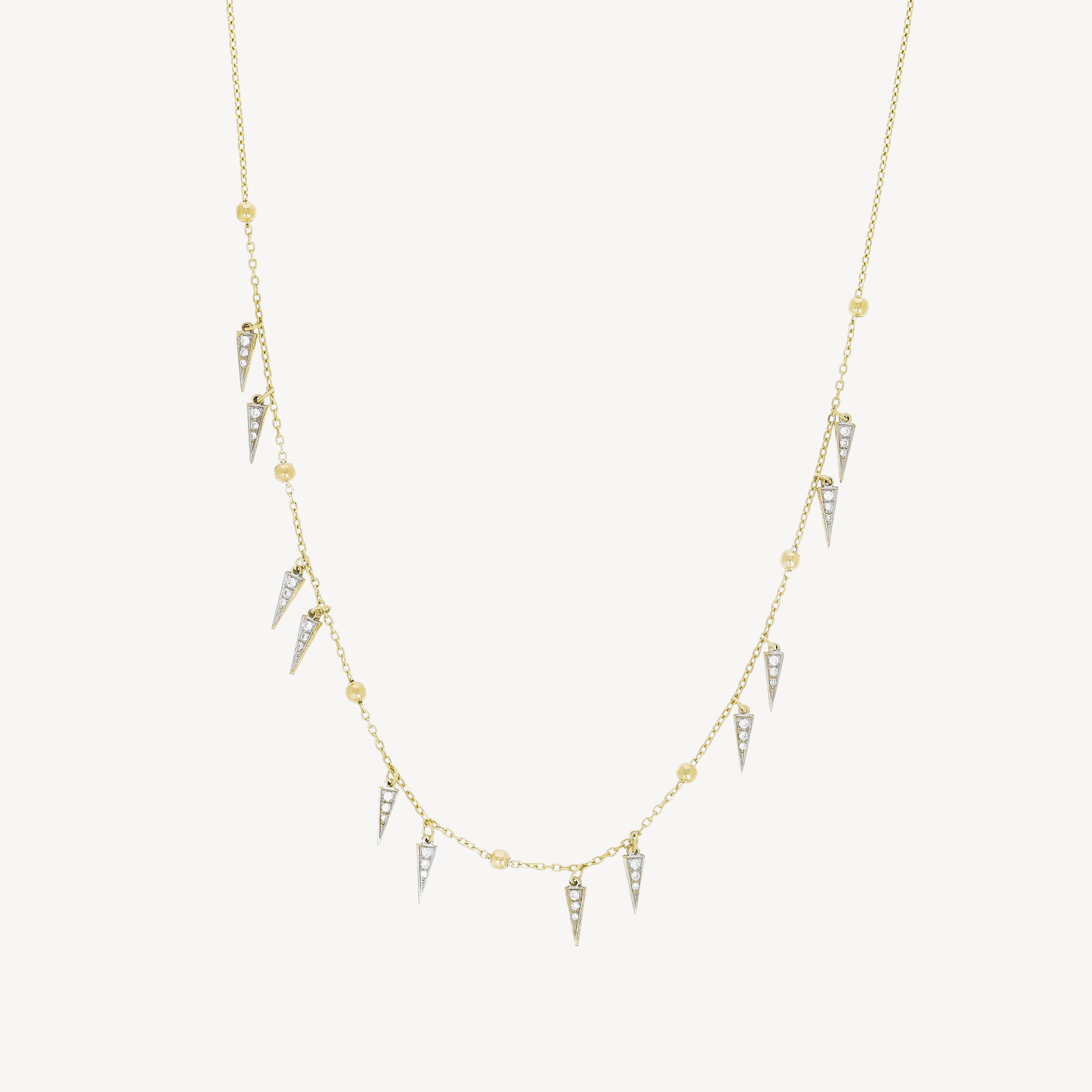 Spikes an Ketten-Choker-Halskette