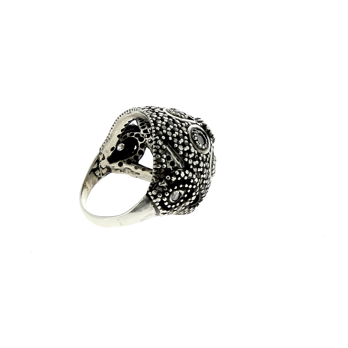 Barnacle mit Diamanten Ring