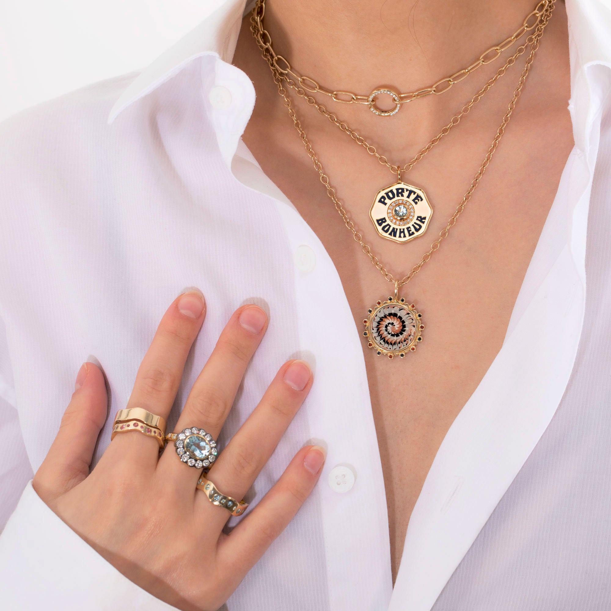 Große spiralförmige Halskette mit Granat und schwarzem Diamant